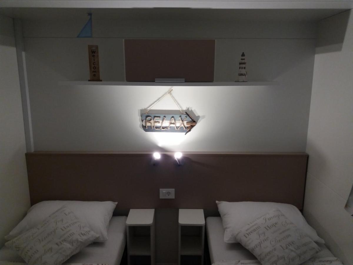 Mobile Home Lux Otok Murter Jezera Luaran gambar