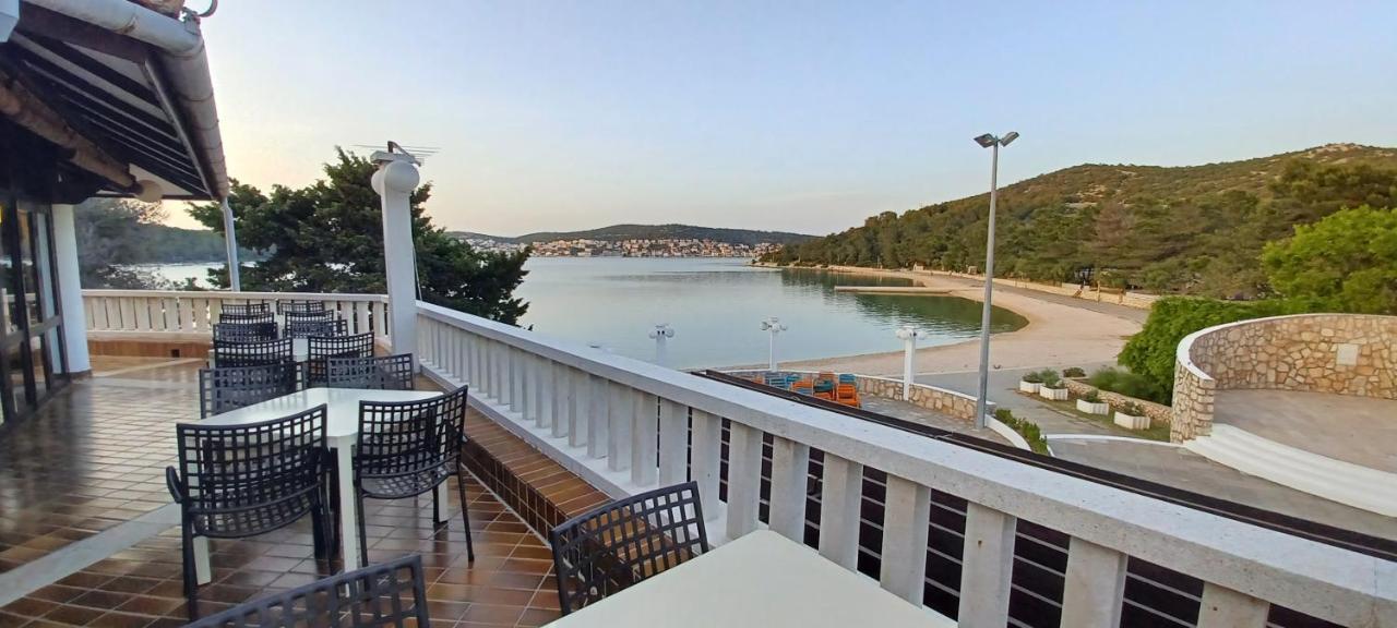 Mobile Home Lux Otok Murter Jezera Luaran gambar