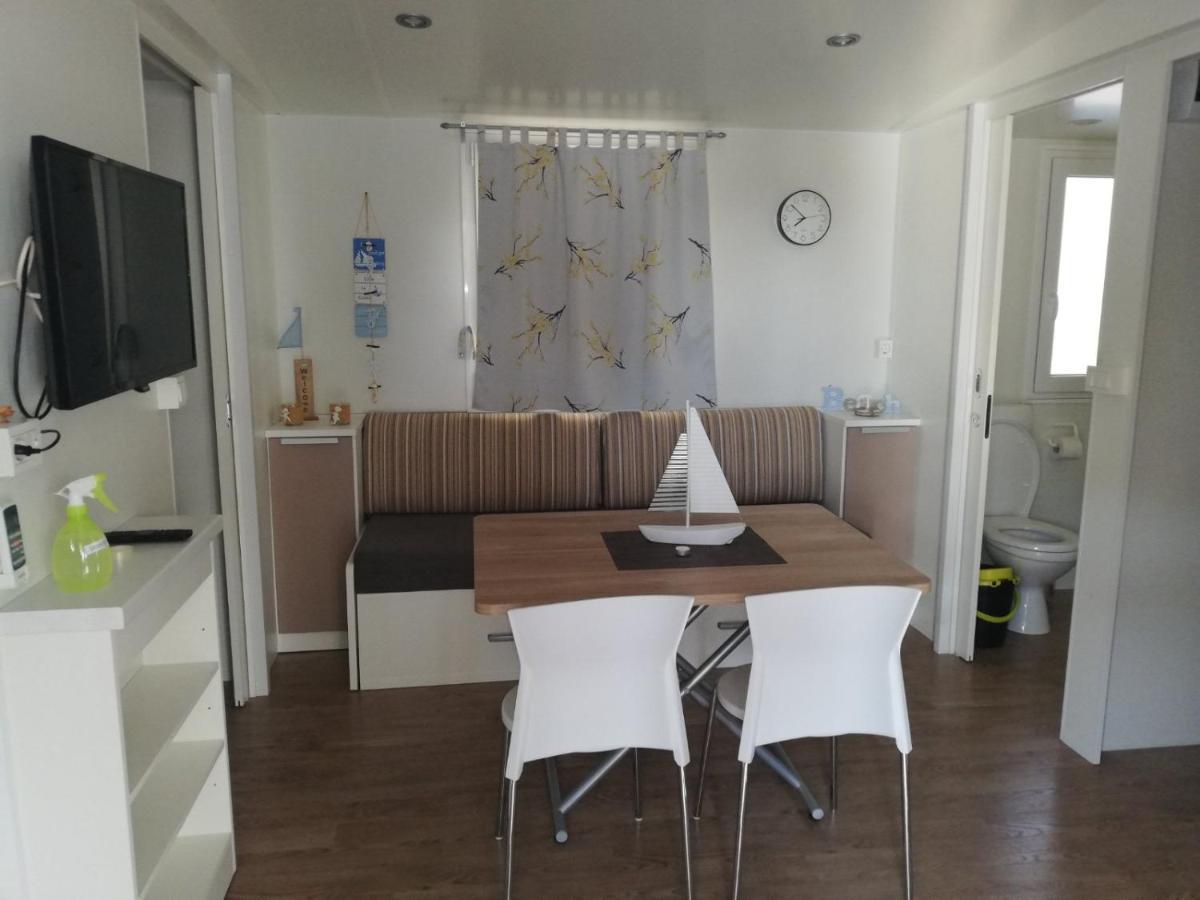Mobile Home Lux Otok Murter Jezera Luaran gambar