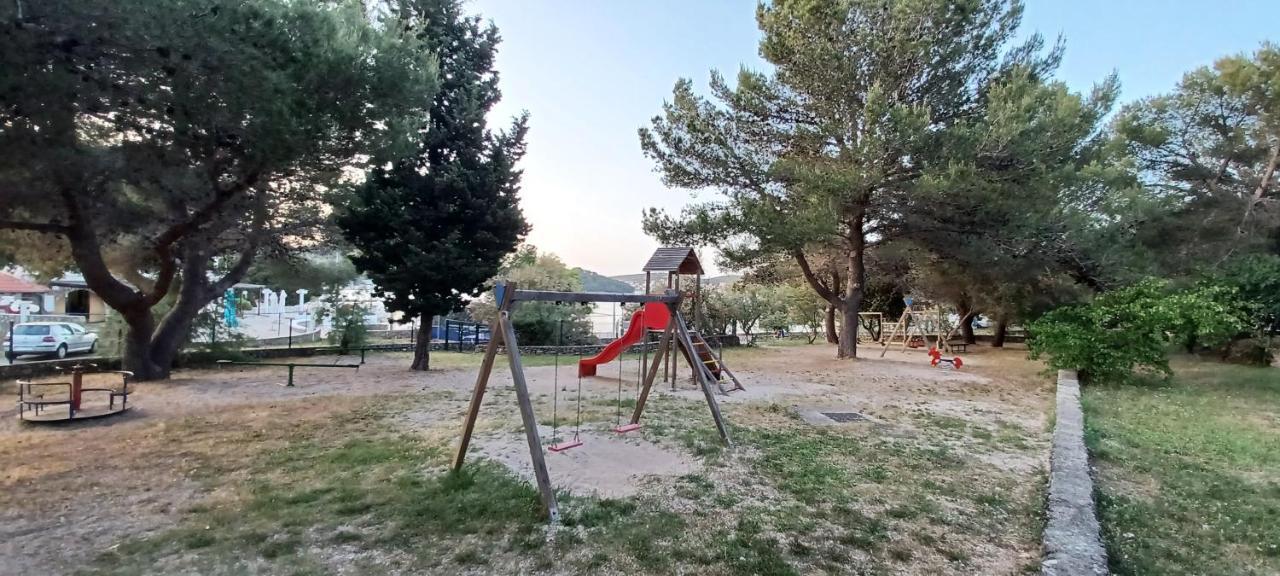 Mobile Home Lux Otok Murter Jezera Luaran gambar