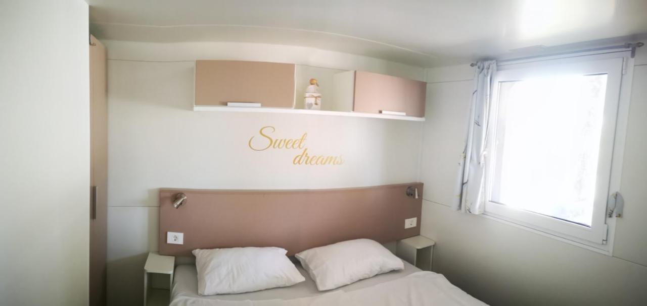 Mobile Home Lux Otok Murter Jezera Luaran gambar